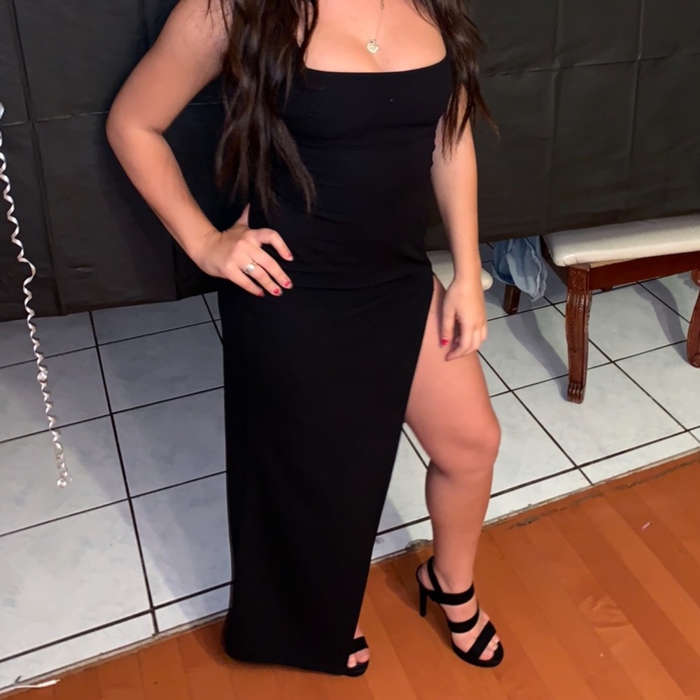 Black Nasty Gal dress worn once. Size 0. Very stretchy. Excellent condition!!!